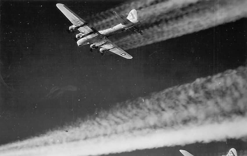 384th_Bomb_Group_B-17_Bombers_Leaving_Contrails_in_Sky_on_Mission-5658226.jpg