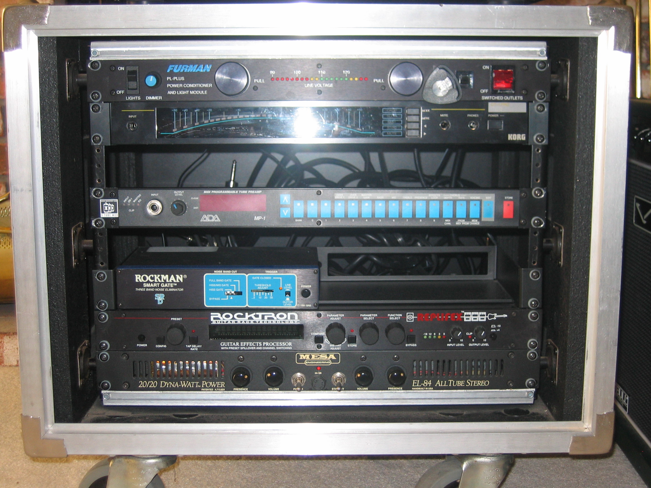 8 space rack.JPG