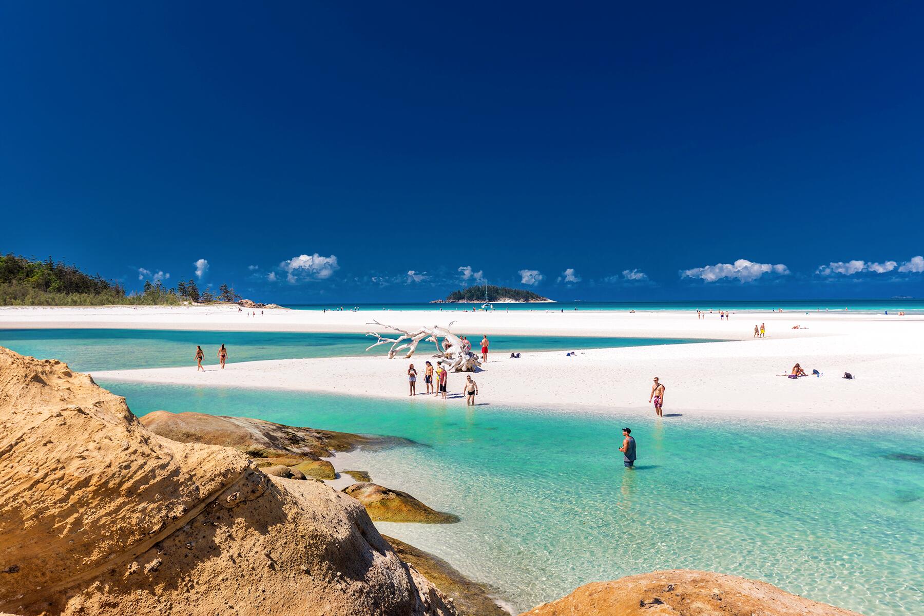 AustraliaBestBeaches__HERO_shutterstock_747984628-2429615457.jpg
