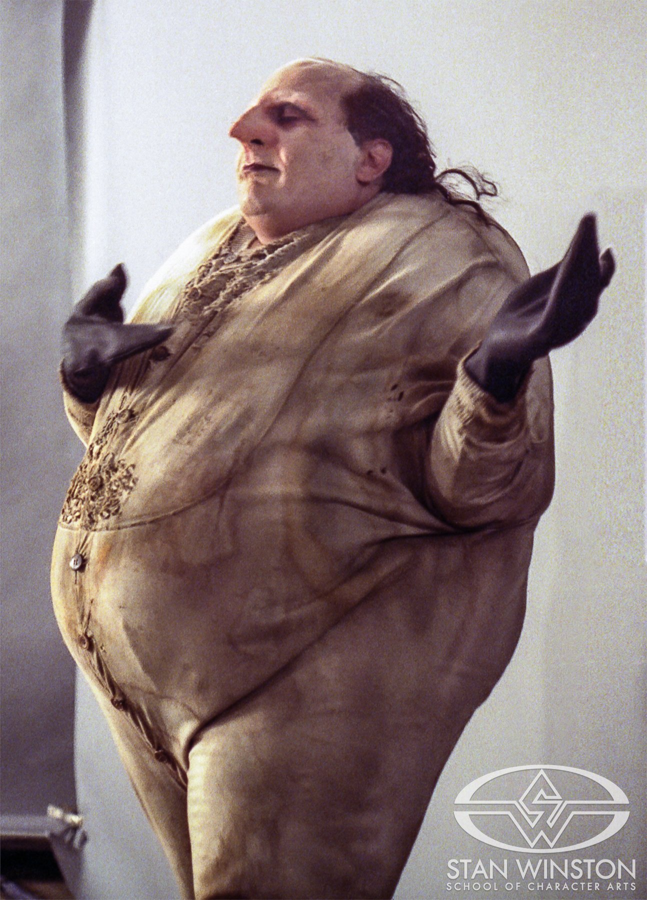 batman-returns-the-penguin-danny-devito-makeup-v17jpg.jpg