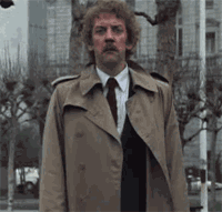 DONALD SUTHERLAND INVASION OF THE BODY SNATCHERS.gif