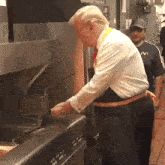 donald-trump-mcdonald's.gif