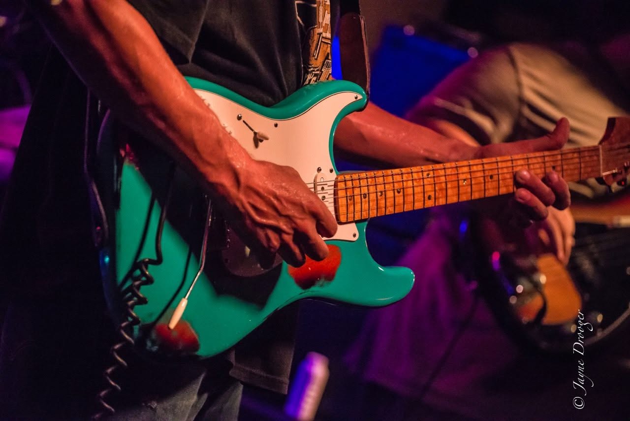 driftwoodstrat.jpg