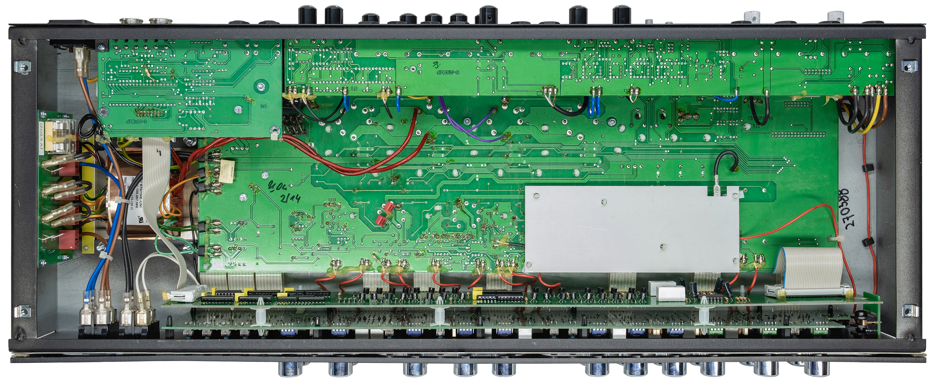 E670 Guts - SMALL.png