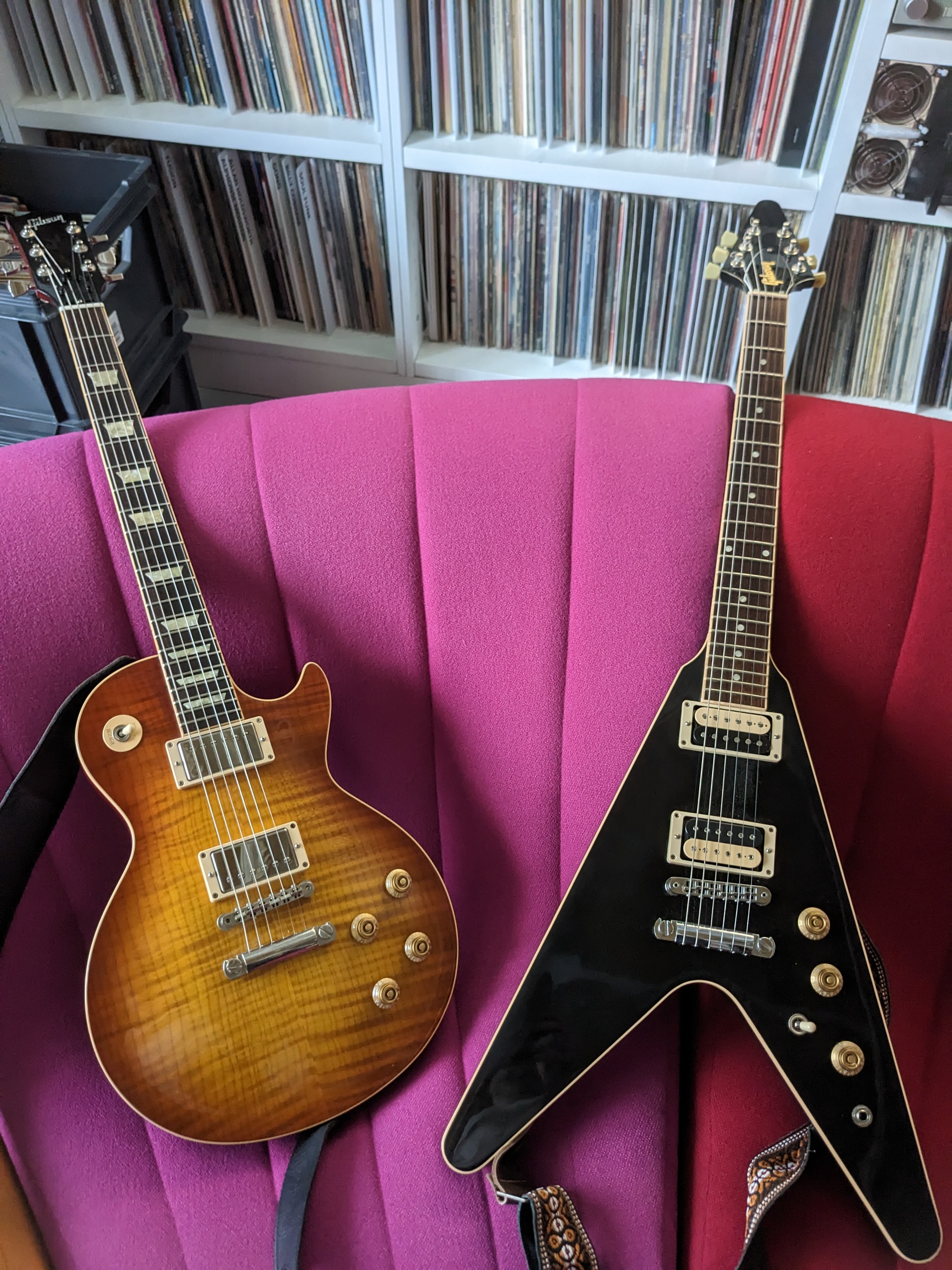 Gibson_Les_Paul_Flying_V.jpg