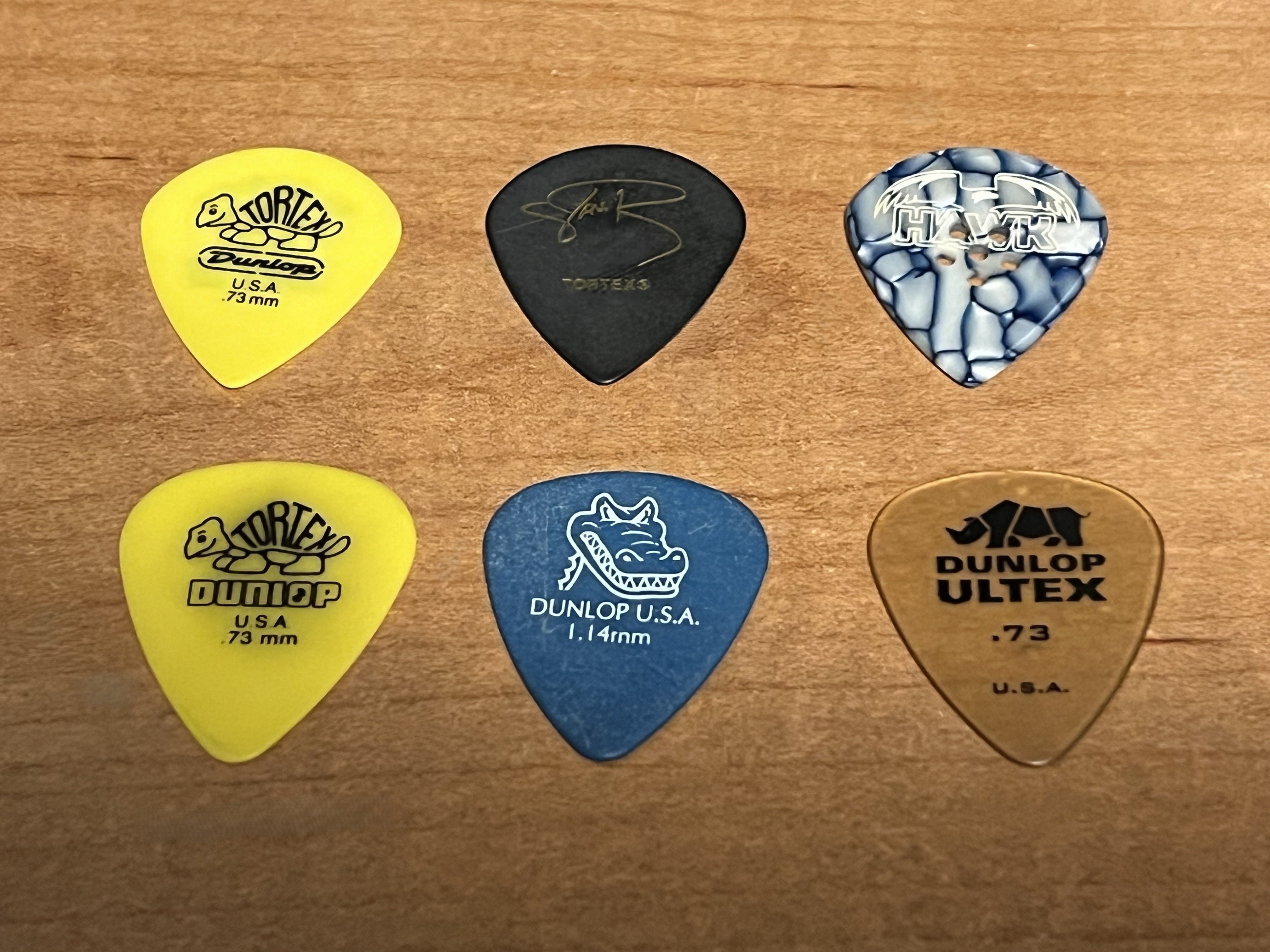 Guitar Picks.jpg