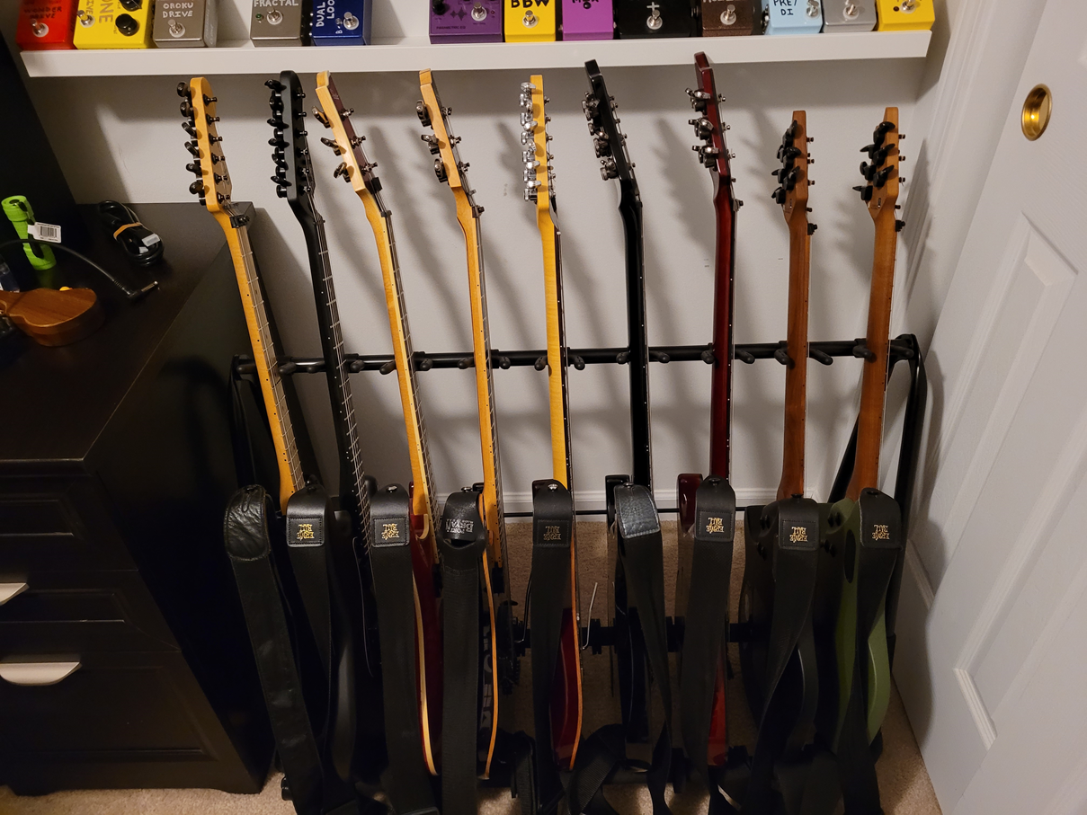 Guitar Rack Small.png