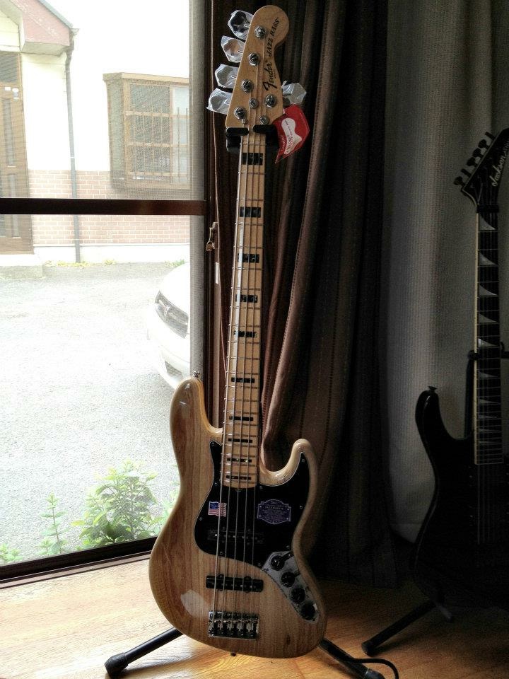 The Bass Is In Us Fender Elite Jazz Just Arrived At My Door Rig Talk