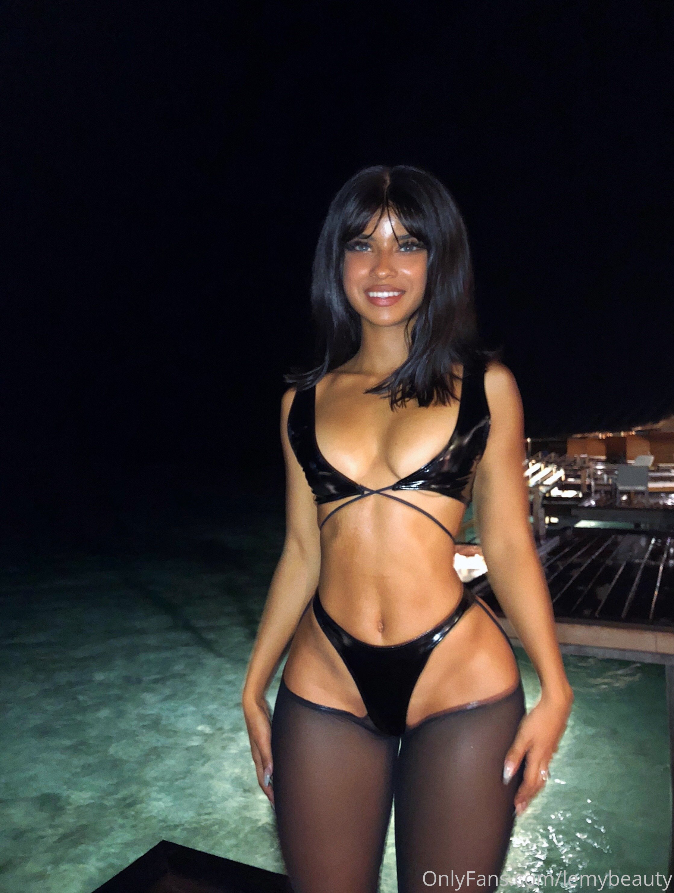 Lemy Beauty : Reallemy (Salem Koussa : Salem London) 5'1%22 (@lemybeauty on IG) - Bikini Black...jpg