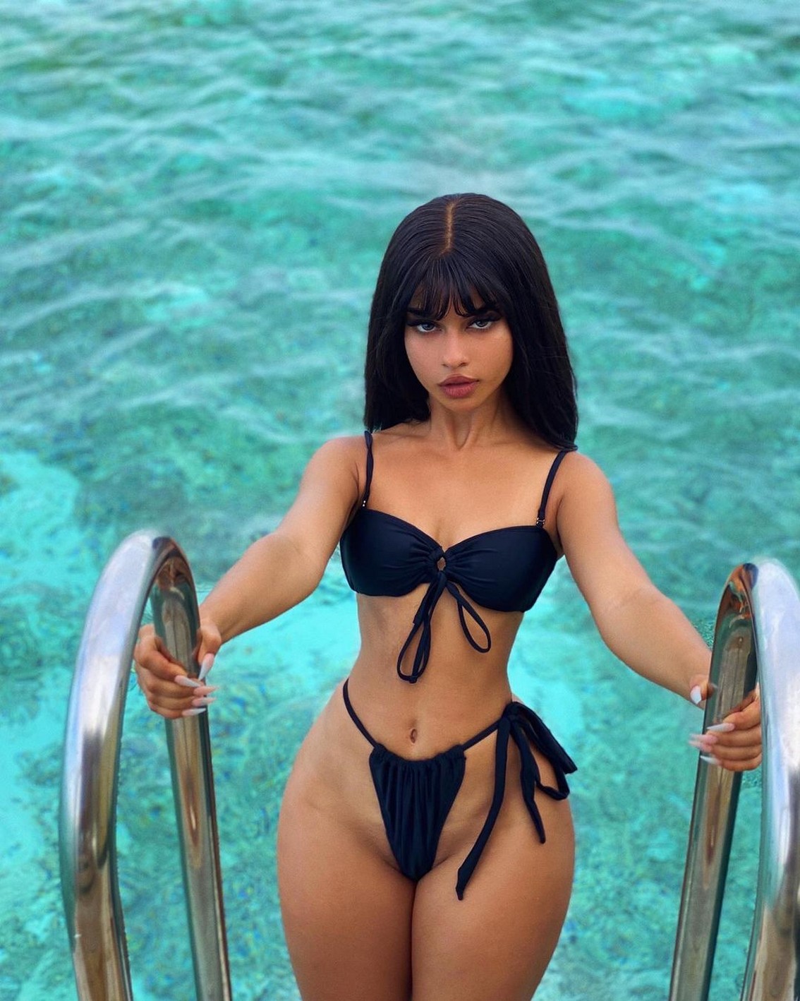 Lemy Beauty : Reallemy (Salem Koussa : Salem London) 5'1%22 (@lemybeauty on IG) - Bikini Black...jpg