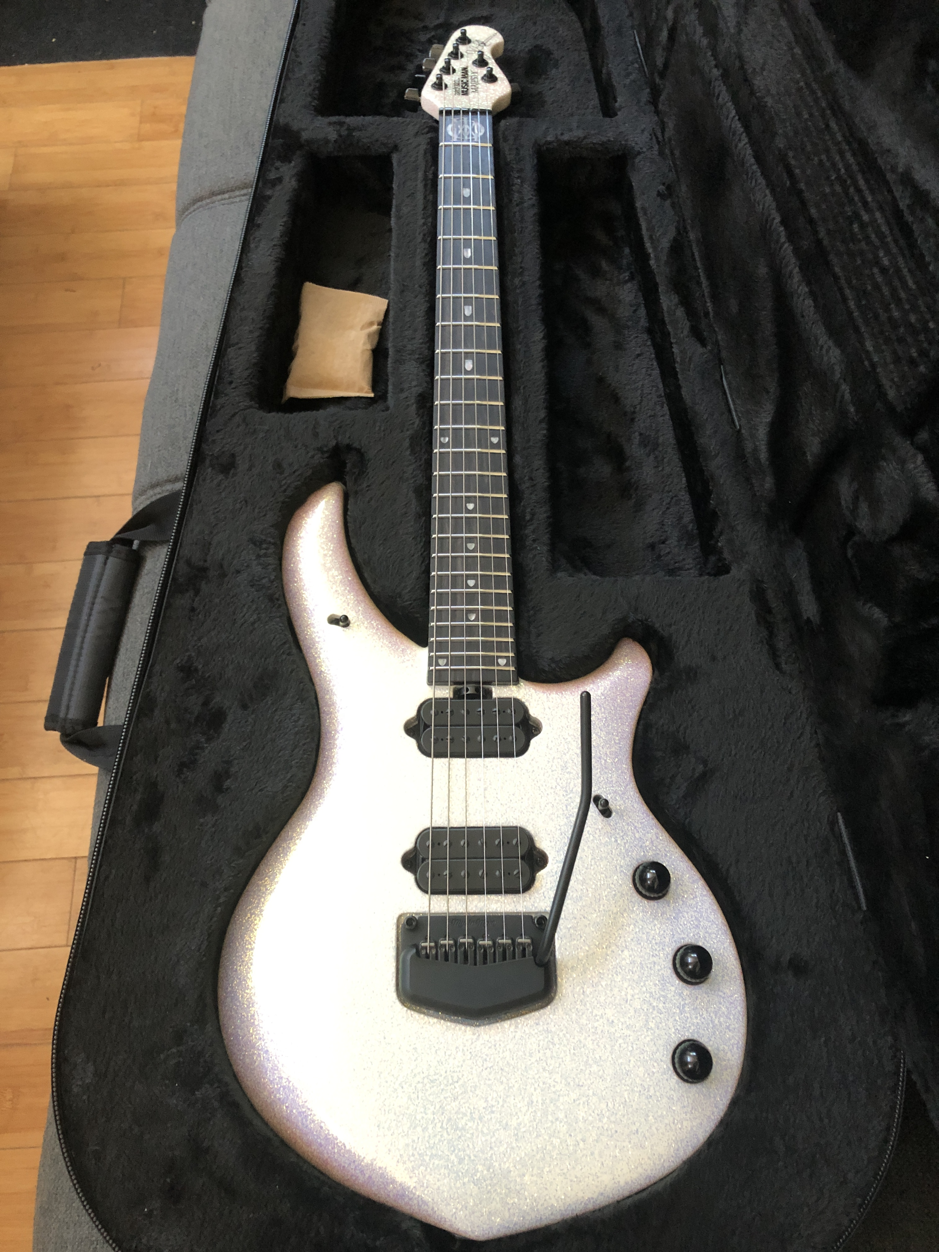 Majesty6-white.png