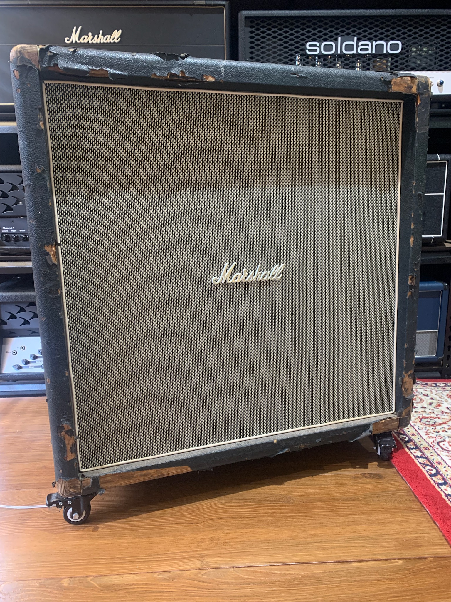 Marshall 69 1960B cab.jpeg