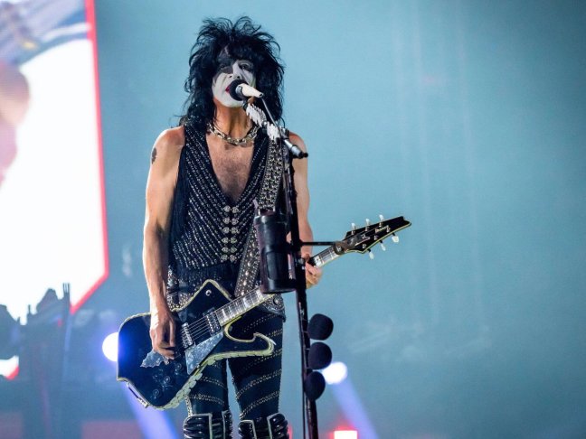 Paul-Stanley@2000x1500-648x486.jpg