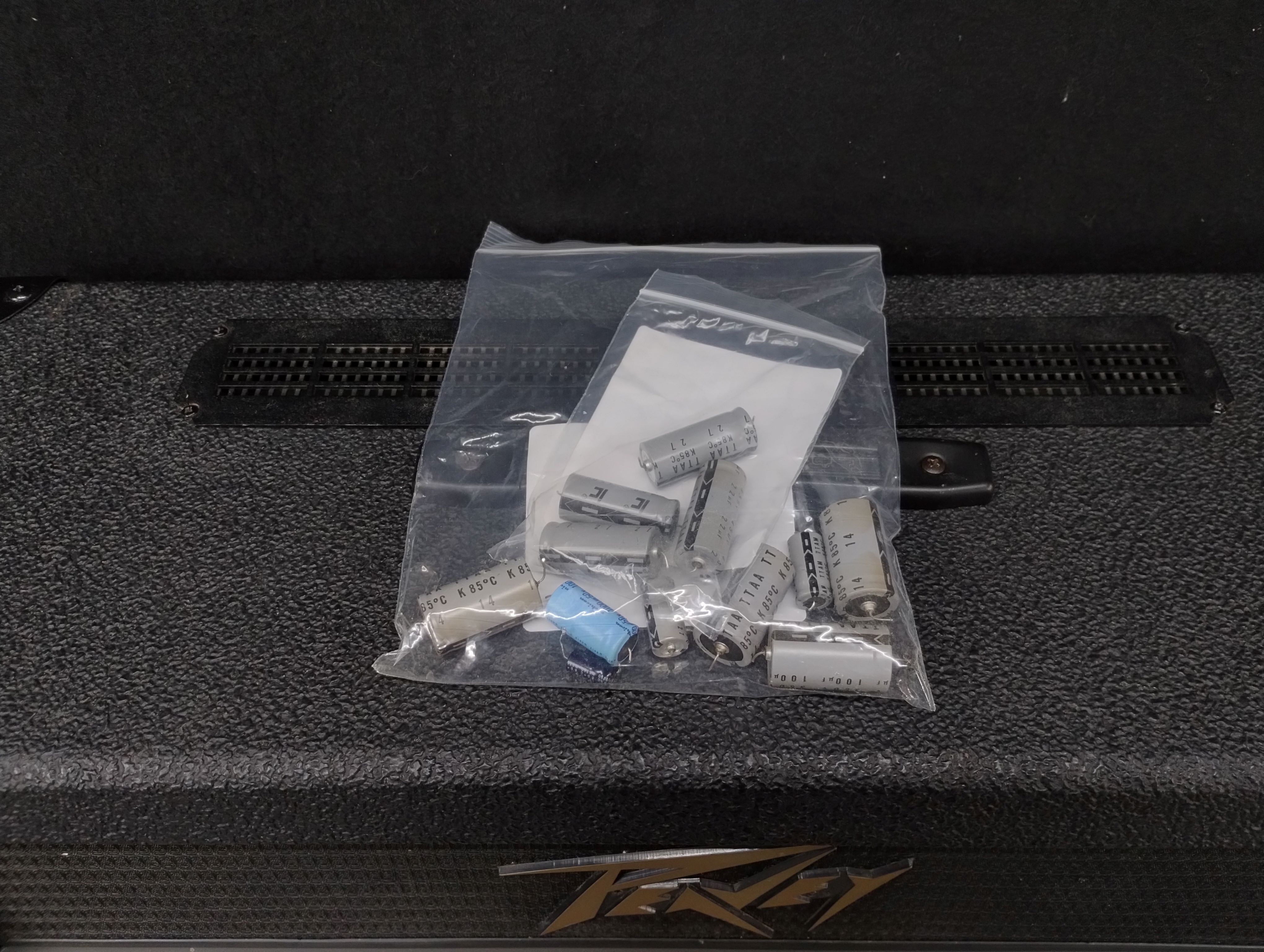 Peavey VTM 60 bad caps.jpg