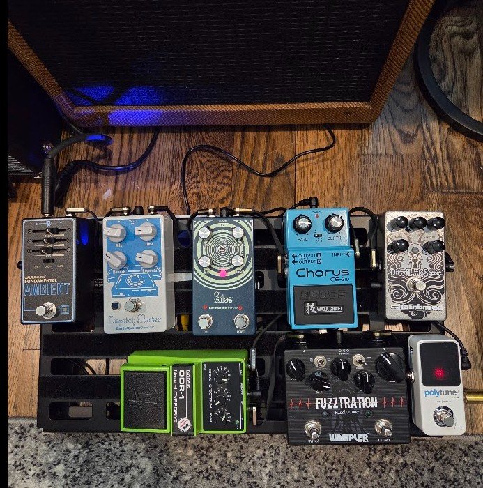 pedal board.jpg