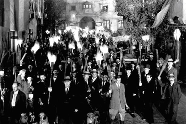 pitchforks-and-torches.jpg