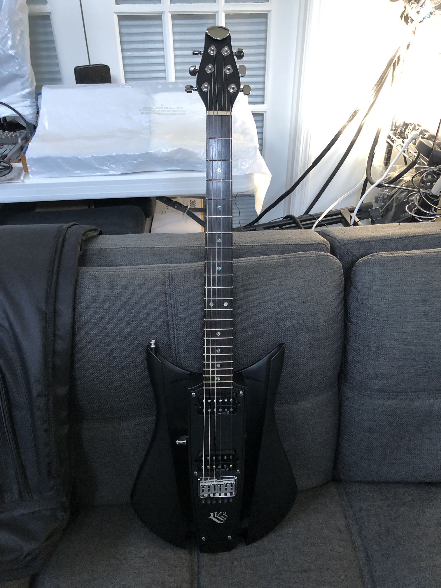 RKS-Black-Diamond-full-front.png