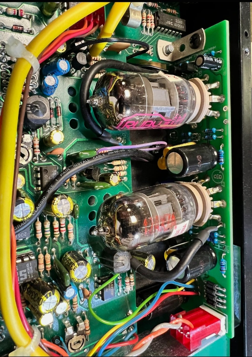 Screenshot_20251118-220621_Samsung Internet.jpg