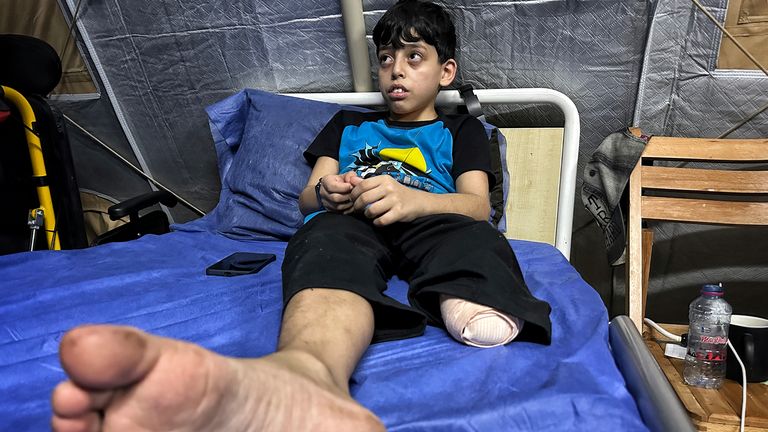 skynews-yazan-gaza-floating-hospital_6708718.jpg