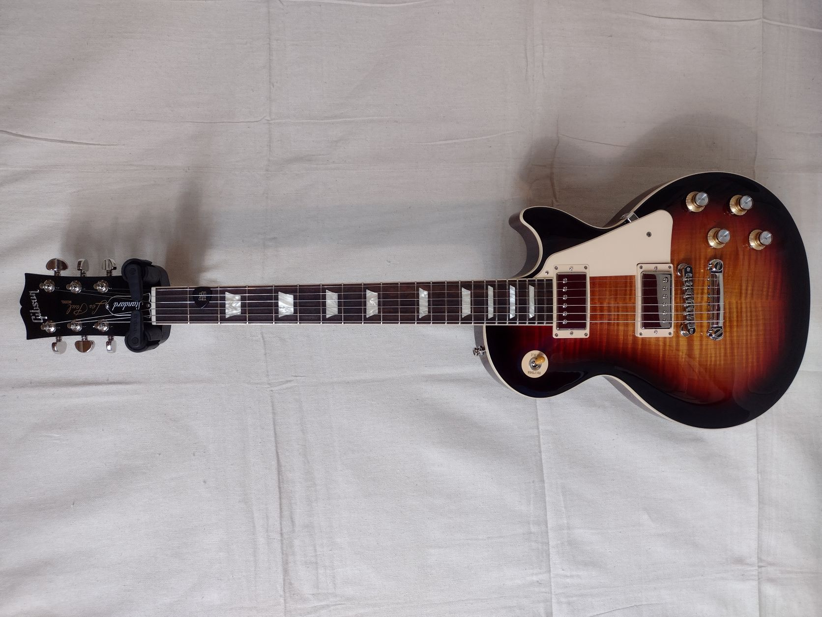 Standard 60's Bourbon Burst.jpg