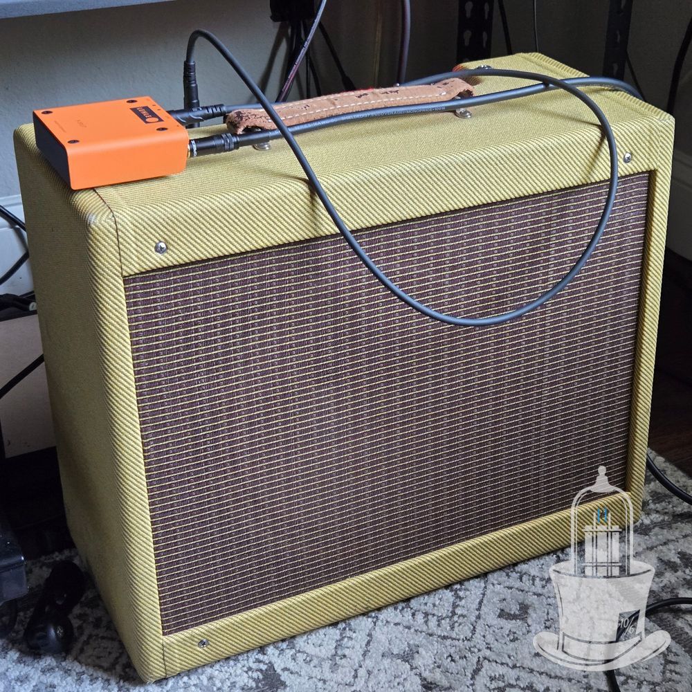 Tweed-5e3-front-square-wm.jpg