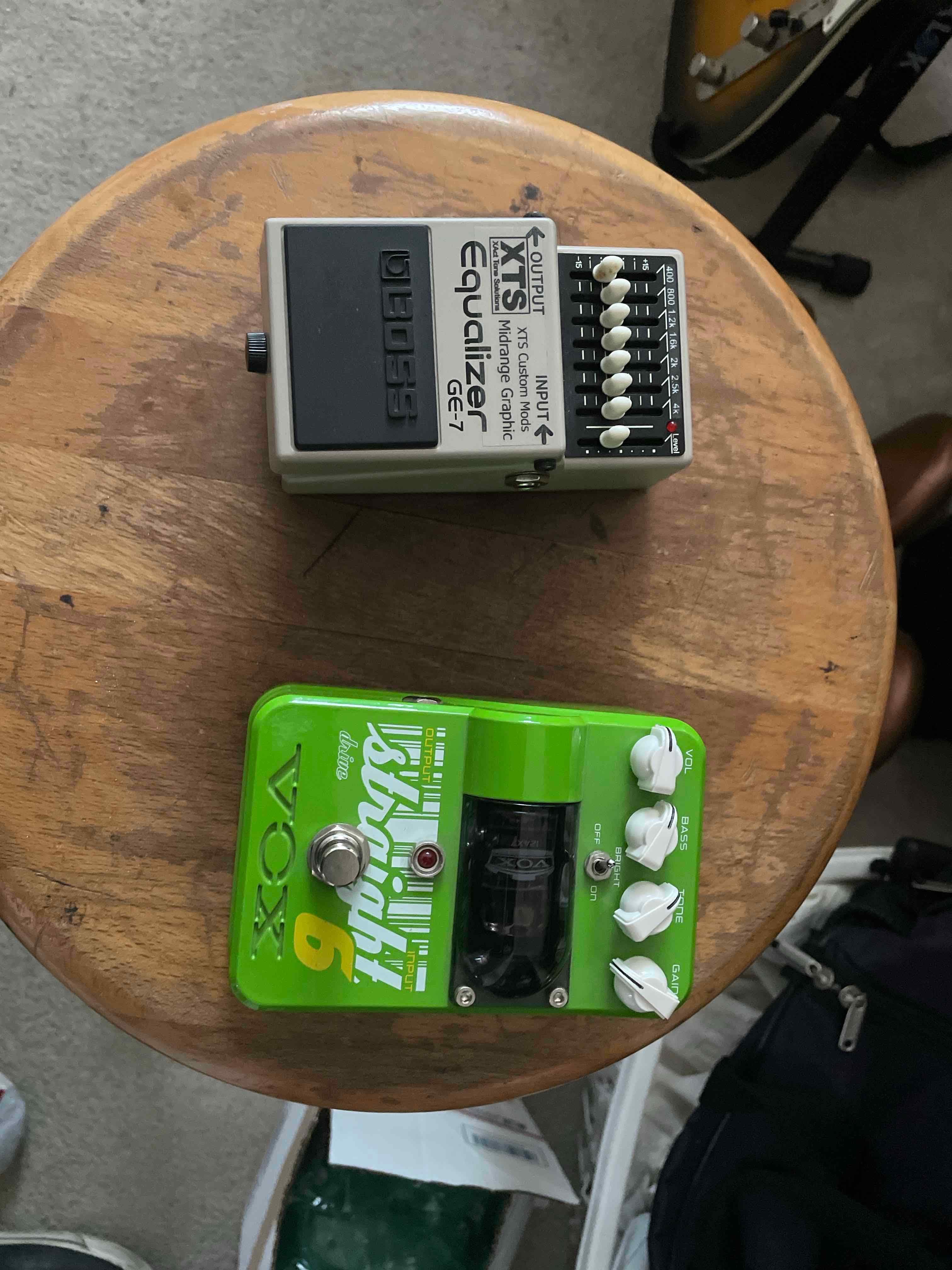 XTS midrange mod GE-7 & Vox Straight 6 tube overdrive.jpg
