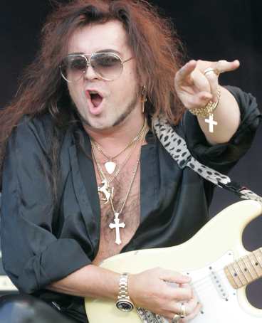 yngwie-funny.jpg