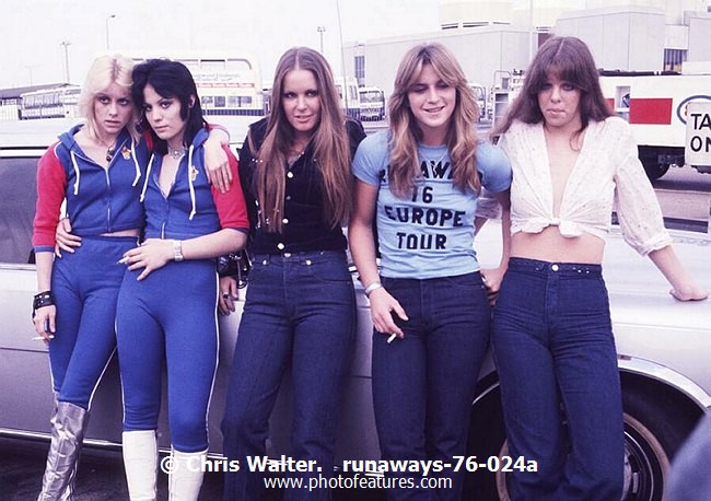 runaways-76-024a.jpg