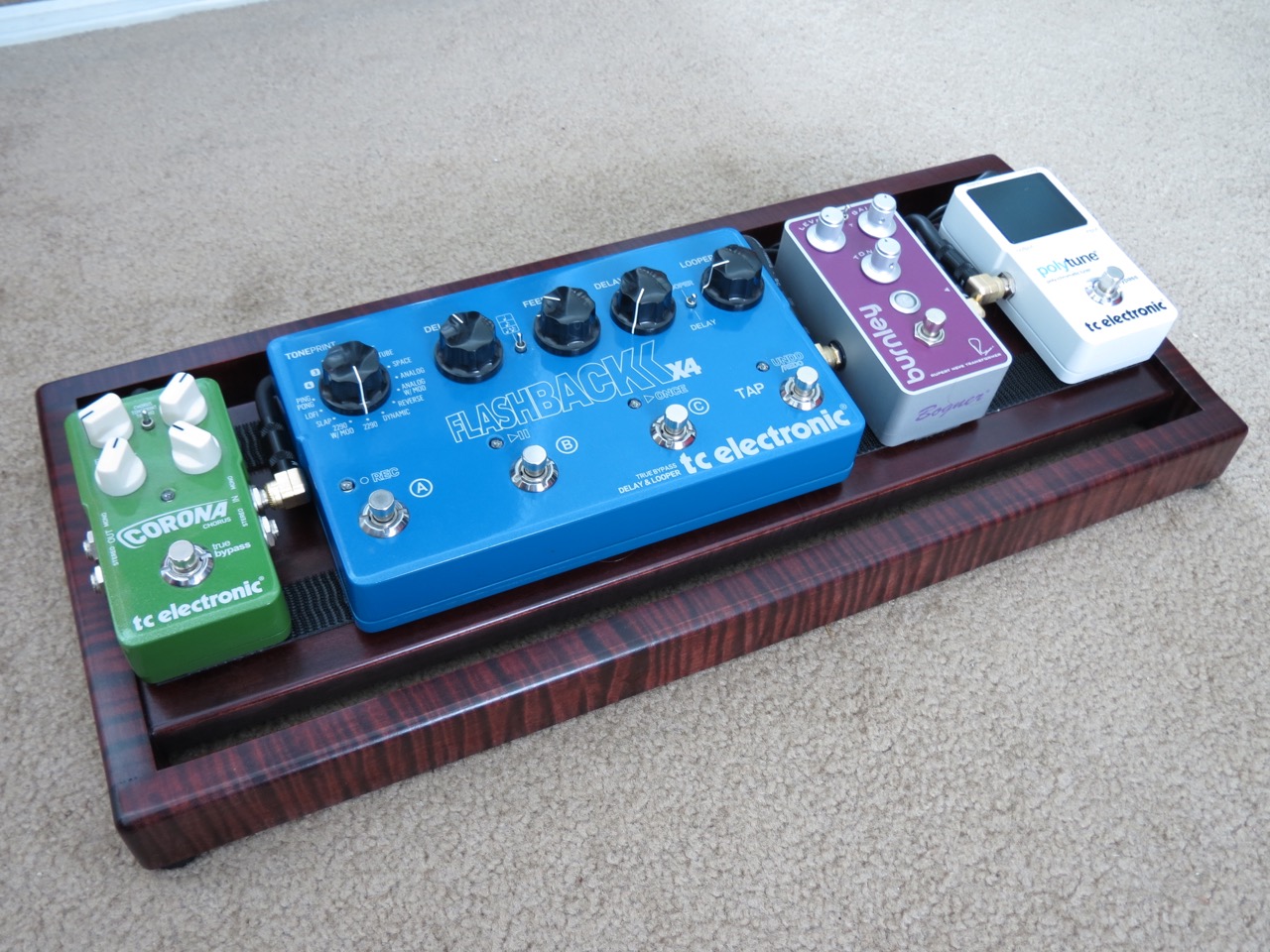 savage-pedalboard-4.jpg
