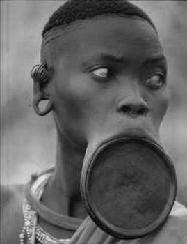 african-lip-plug-2.jpg