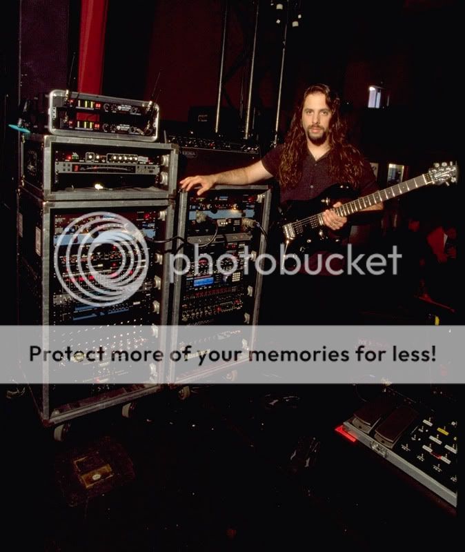 petrucci_rig.jpg