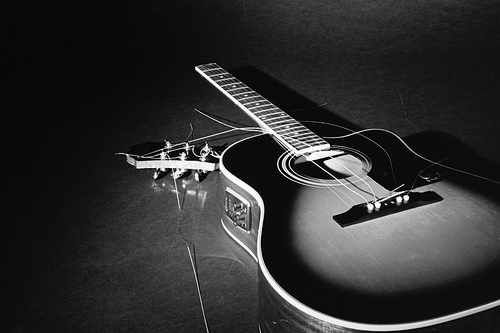 broken-guitar.jpg