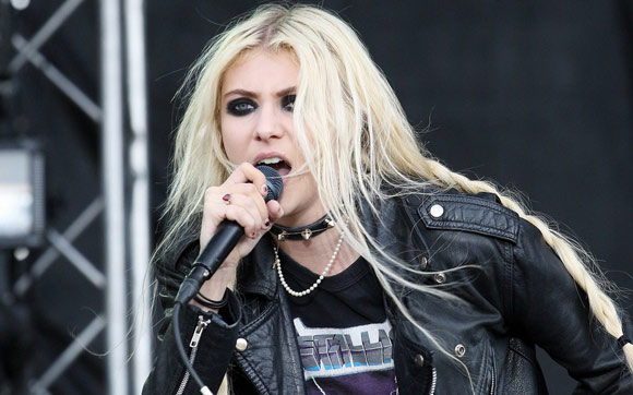 taylor-momsen.jpg