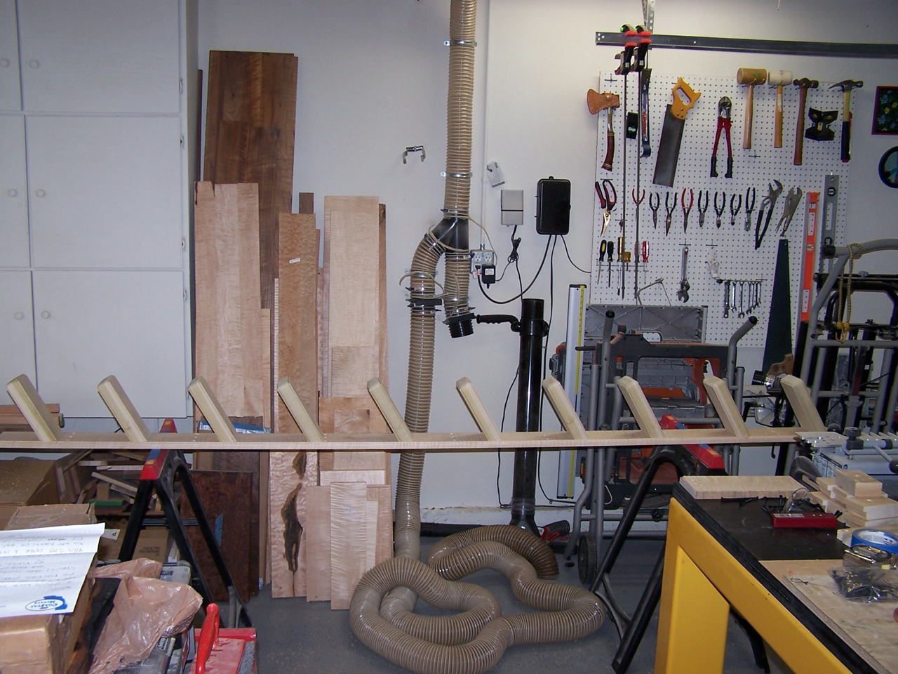 GuitarRackAssembled6.jpg