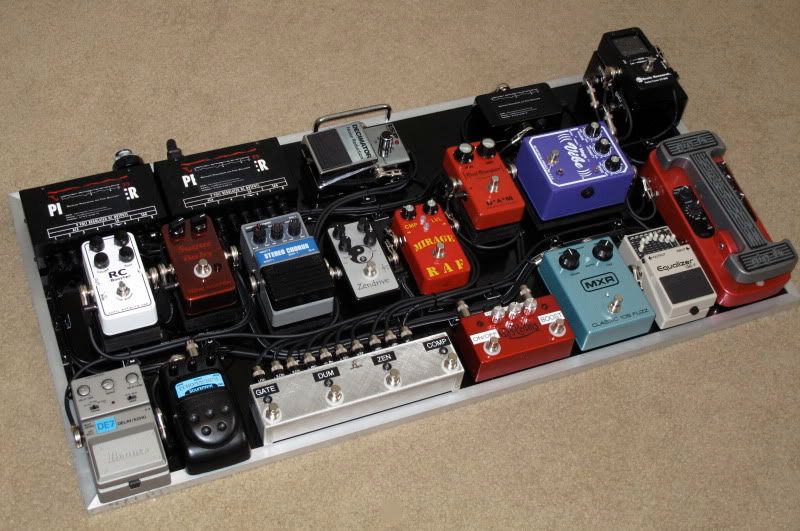 VertexPedalboardTheGearPageMemberRV.jpg