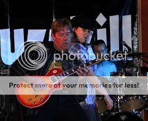3958350410_0cdf67a49e-3.jpg