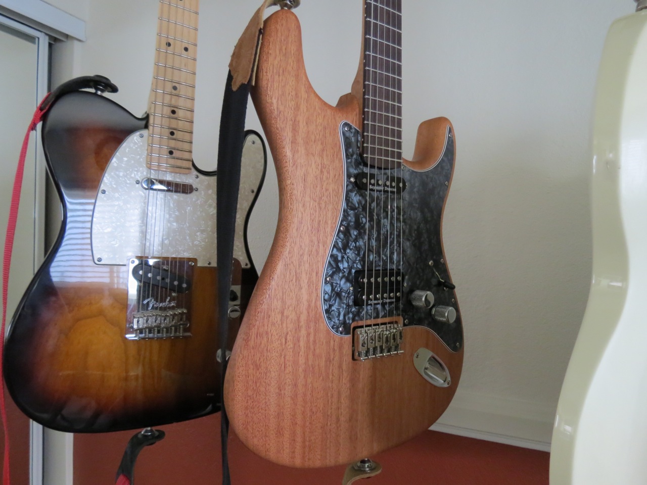 Warmoth-Mahogany-2.jpg