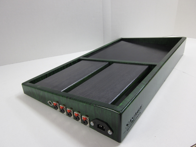 king-custom-pedalboard-03.jpg