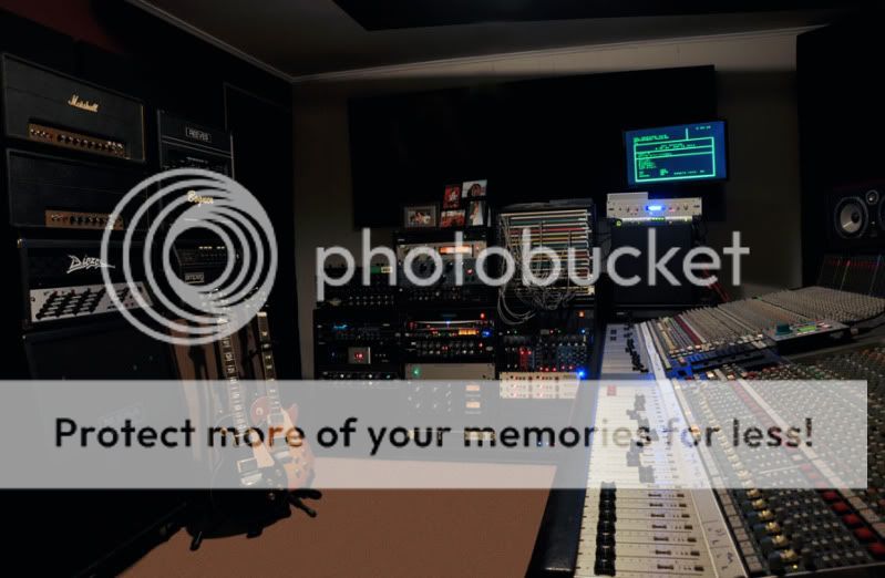 studio_0015_final_web900.jpg
