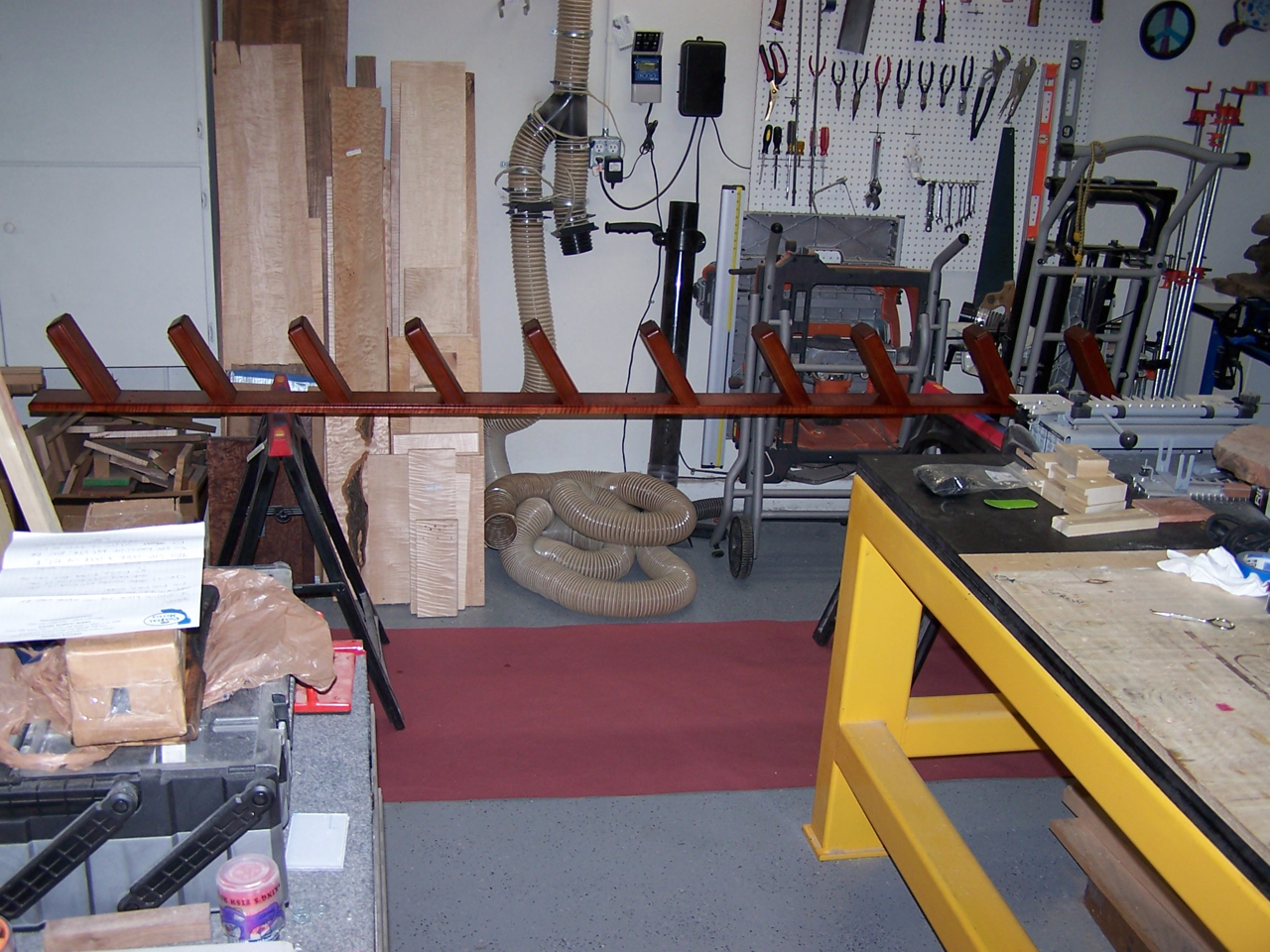 GuitarRackLacquer3.jpg