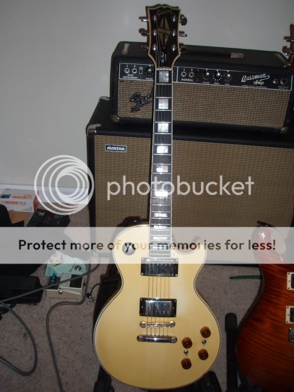 guitars004.jpg