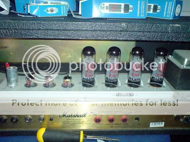 tubesinamp.jpg