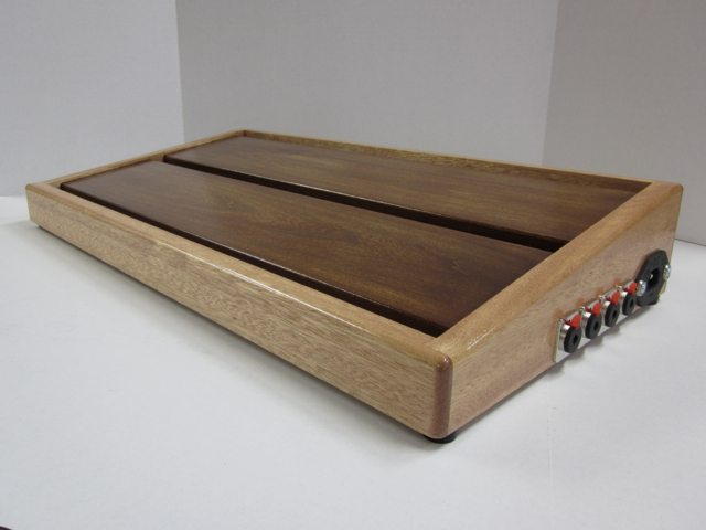 mahogany-pedalboard-1.jpg