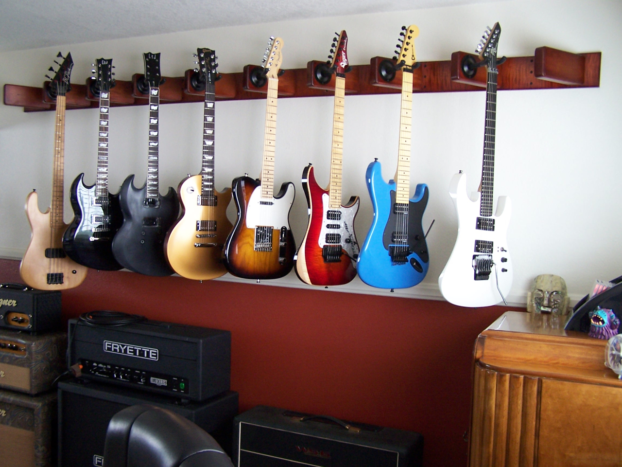 GuitarRackInstalled1.jpg
