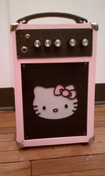 hello-kitty-amplifier-358x600.jpg
