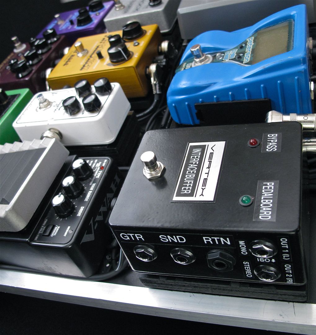 VertexDannHuffPedalboard9.jpg