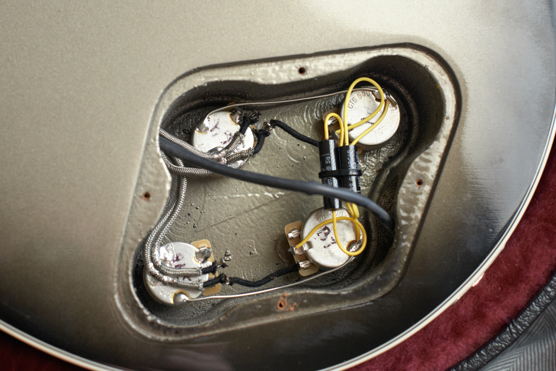 wiring_1_by_haftelm-d7igdwn.jpg