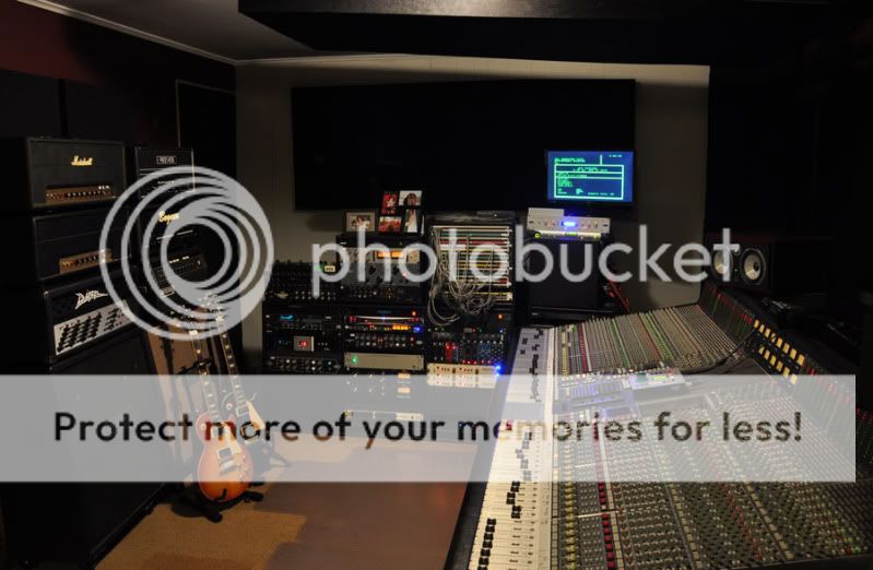 studio_photo_001_web900.jpg