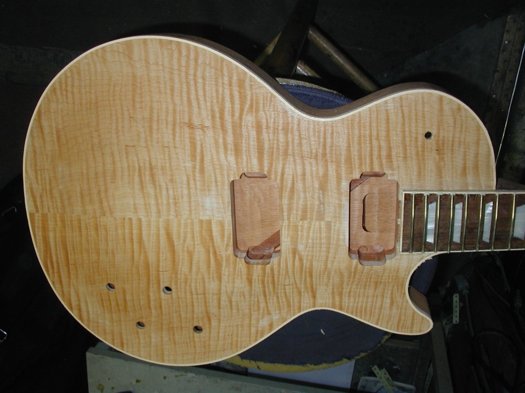 replica-1.jpg