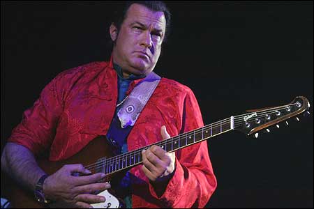 steven_seagal_450_01_450x300.jpg